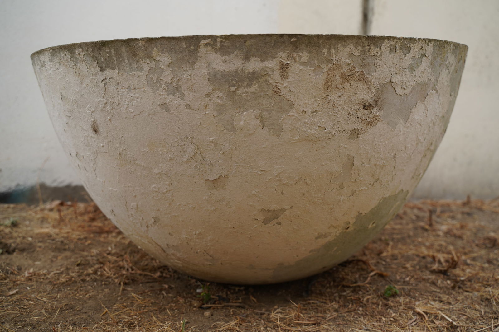 Willy Guhl: Large Round Planter (1 of 8)