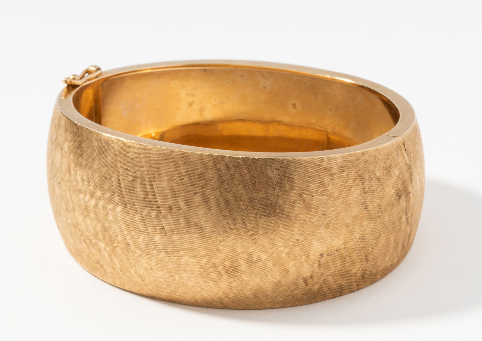 14 Karat Yellow Gold Bangle Bracelet (1 of 8)