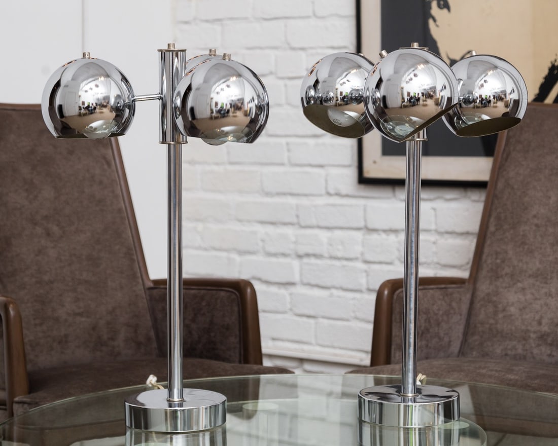 Pair of Mid-Century Modern Chrome Table Lamps (1 of 12)