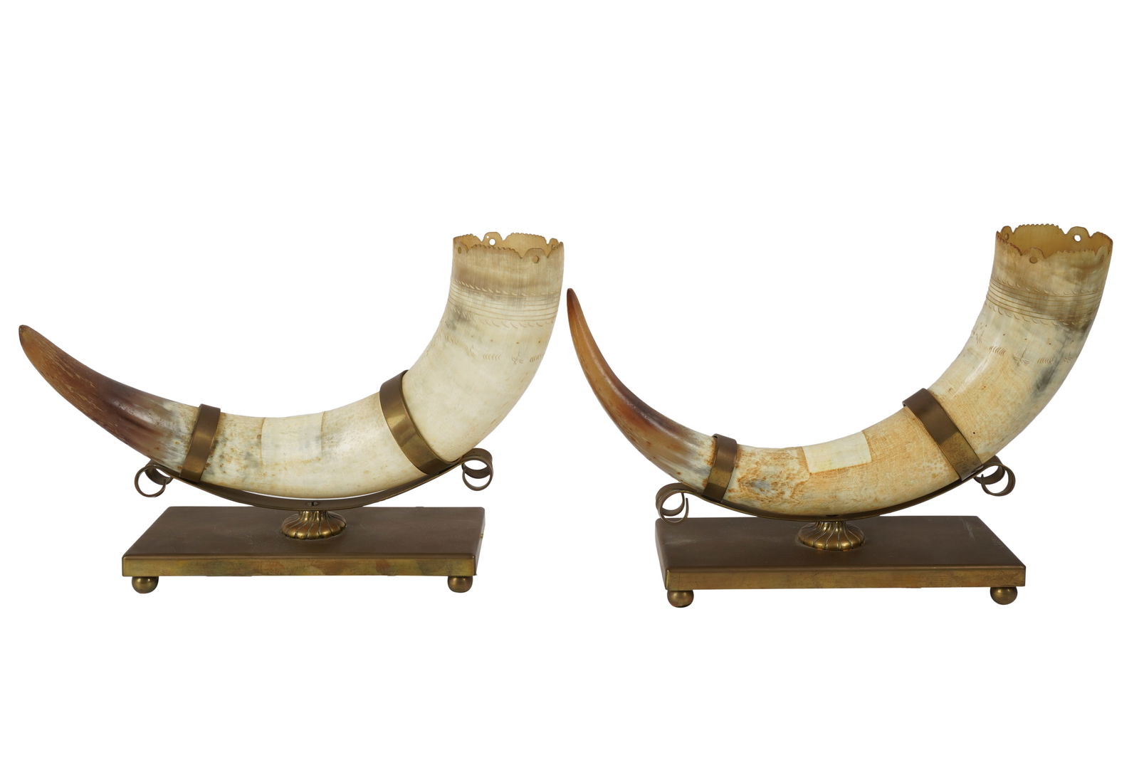 Pair of Horn Garnitures (1 of 12)