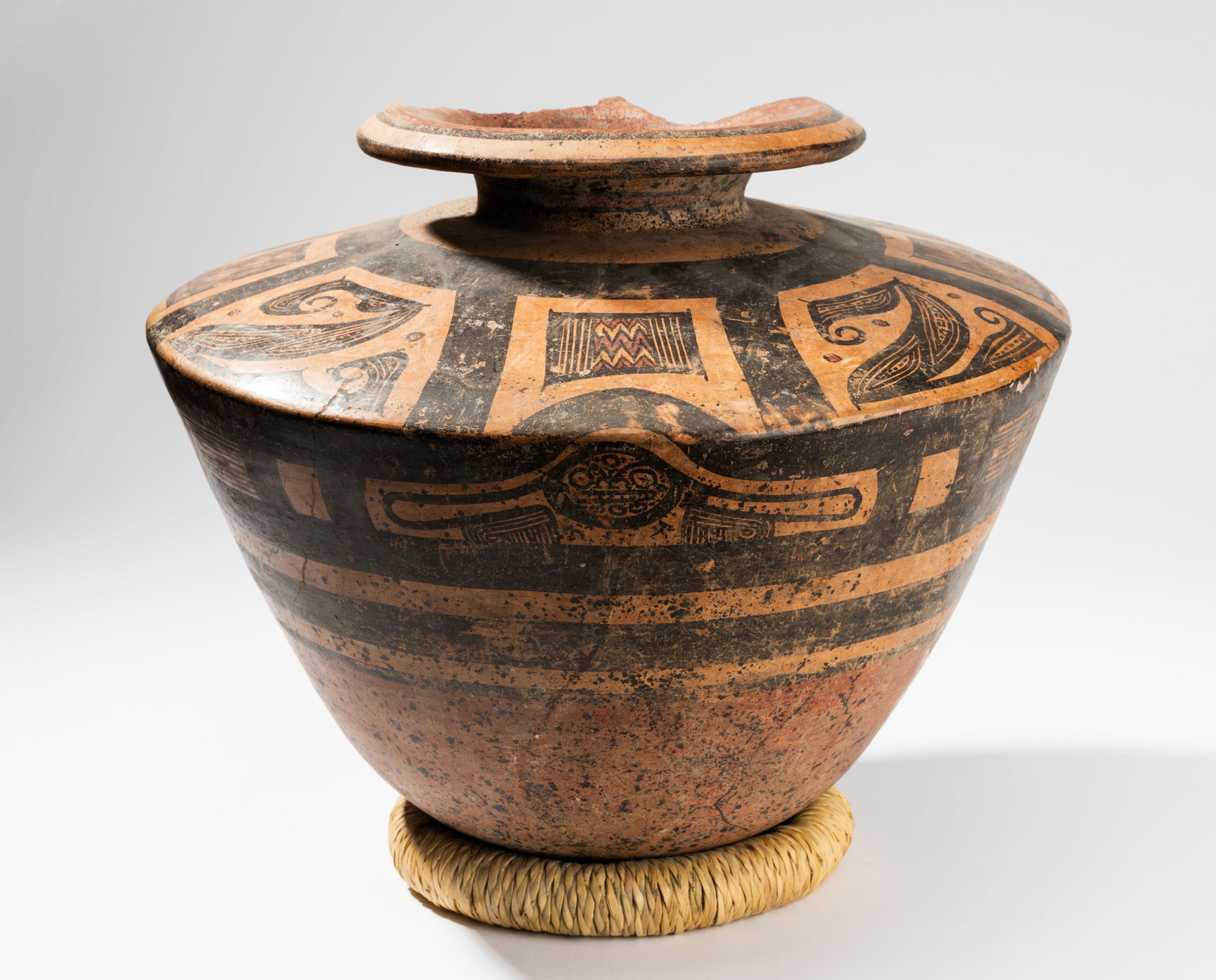 Panamanian Parita Polychrome Ceramic Vessel (1 of 12)