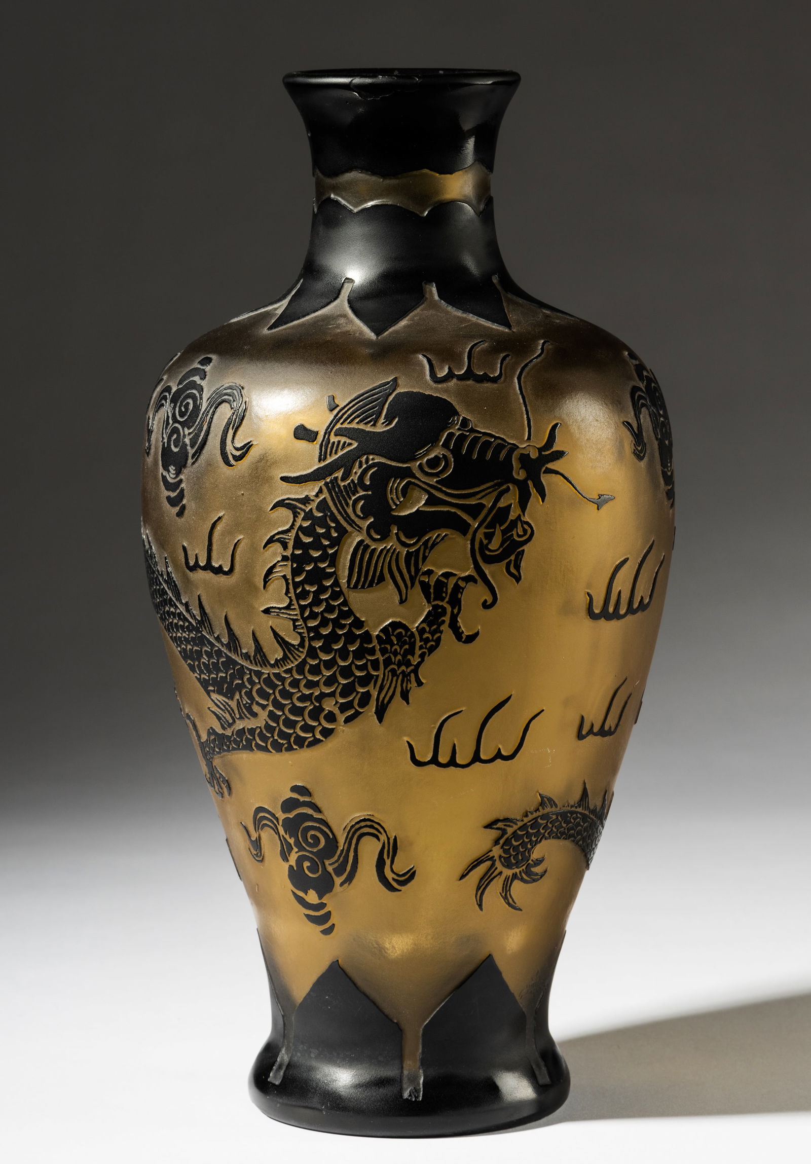 Steuben Cameo Glass Dragon Vase (1 of 9)