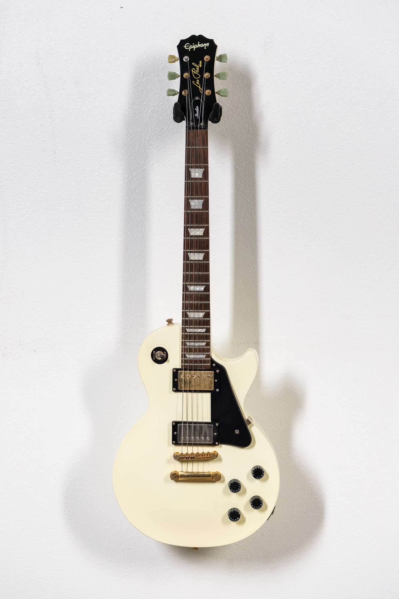 Epiphone Les Paul Studio Alpine White Electric Guitar with Soft Case (1 of 13)