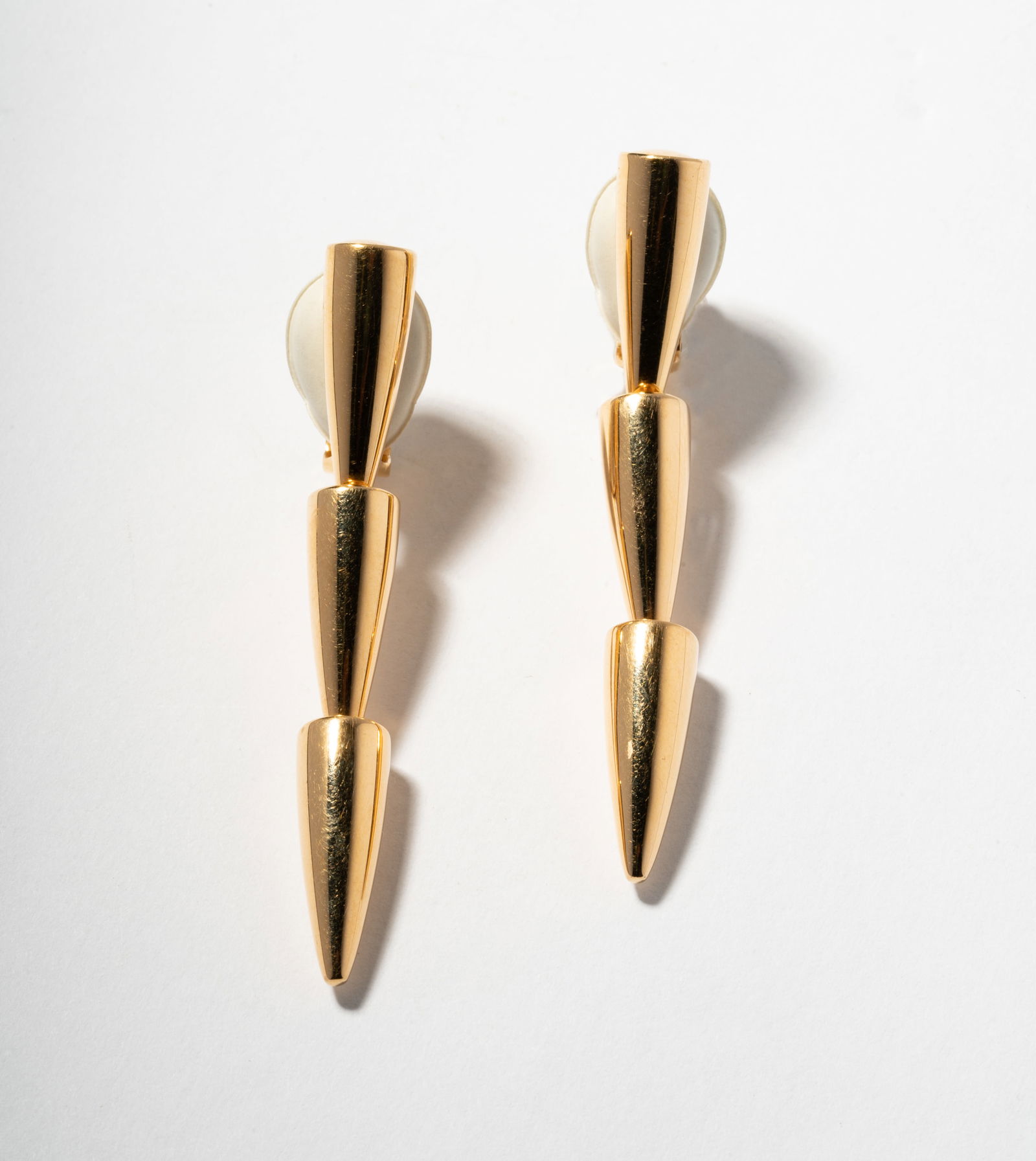 Vhernier 18 Karat Yellow Gold ?Calla? Earrings (1 of 4)