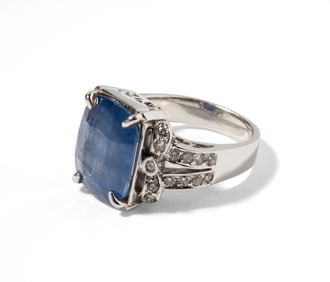 14 Karat White Gold Diamond And Sapphire ring