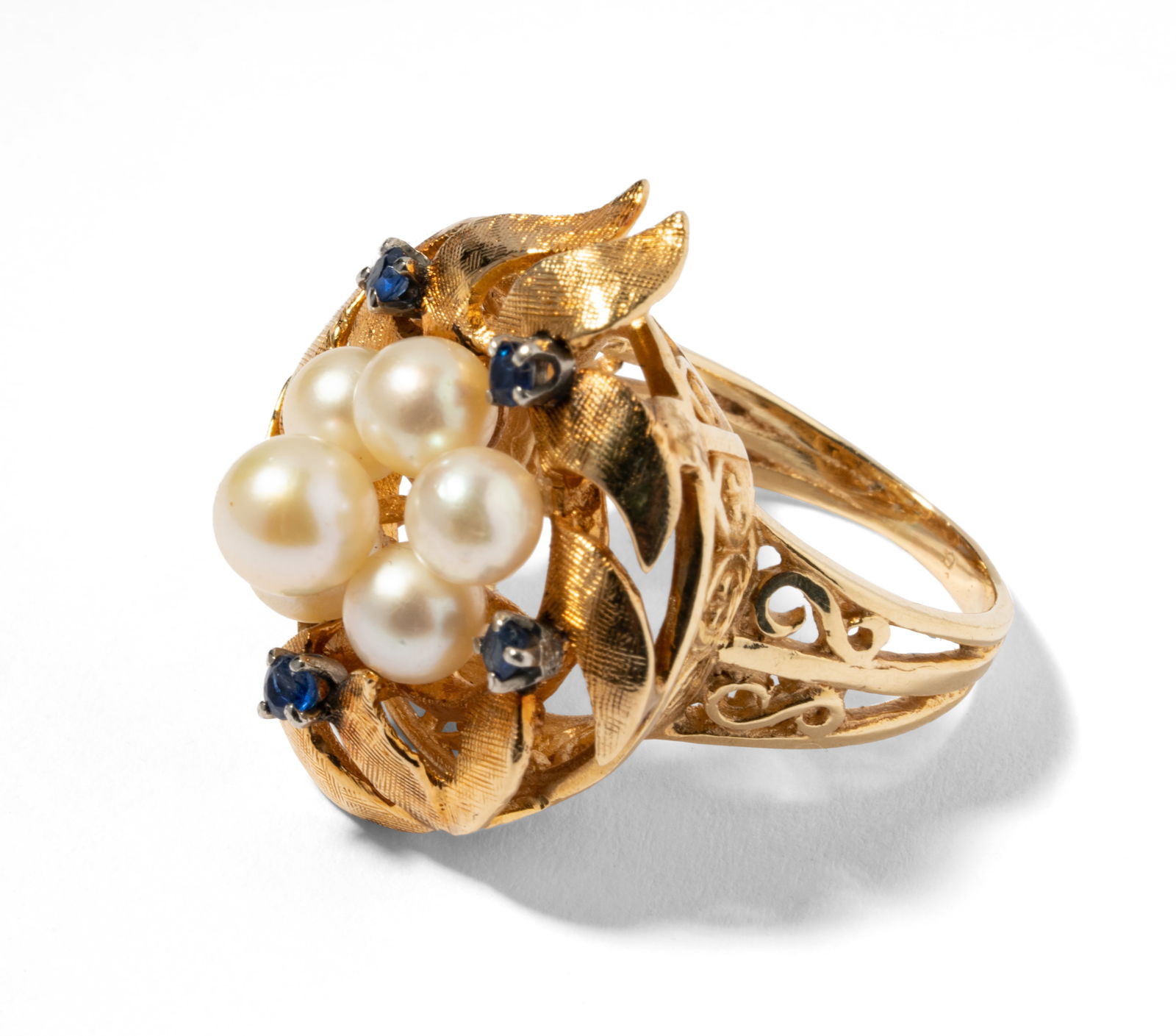 14 karat Yellow Gold Sapphire and Pearl Ring (1 of 5)