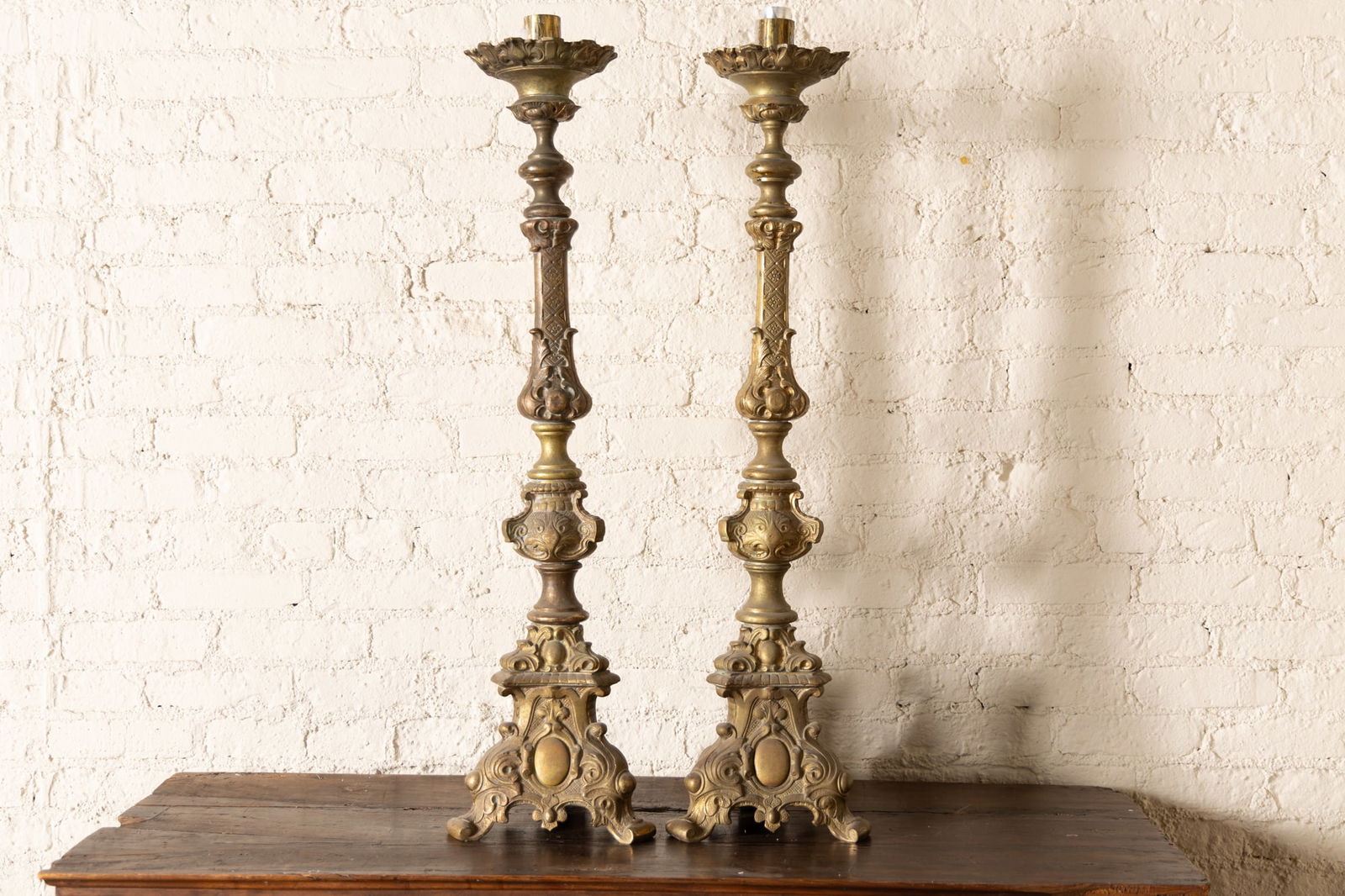 A pair of Continental Baroque-Style Cast Brass Altar Sticks (1 of 18)