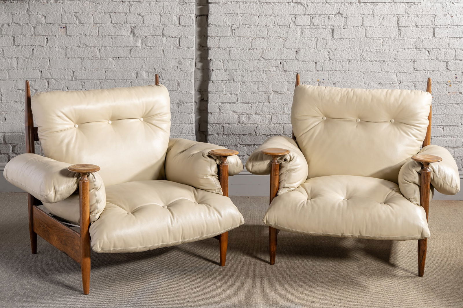 M. L. Magalhaes: Rare Pair of Imbuia Armchairs (1 of 20)