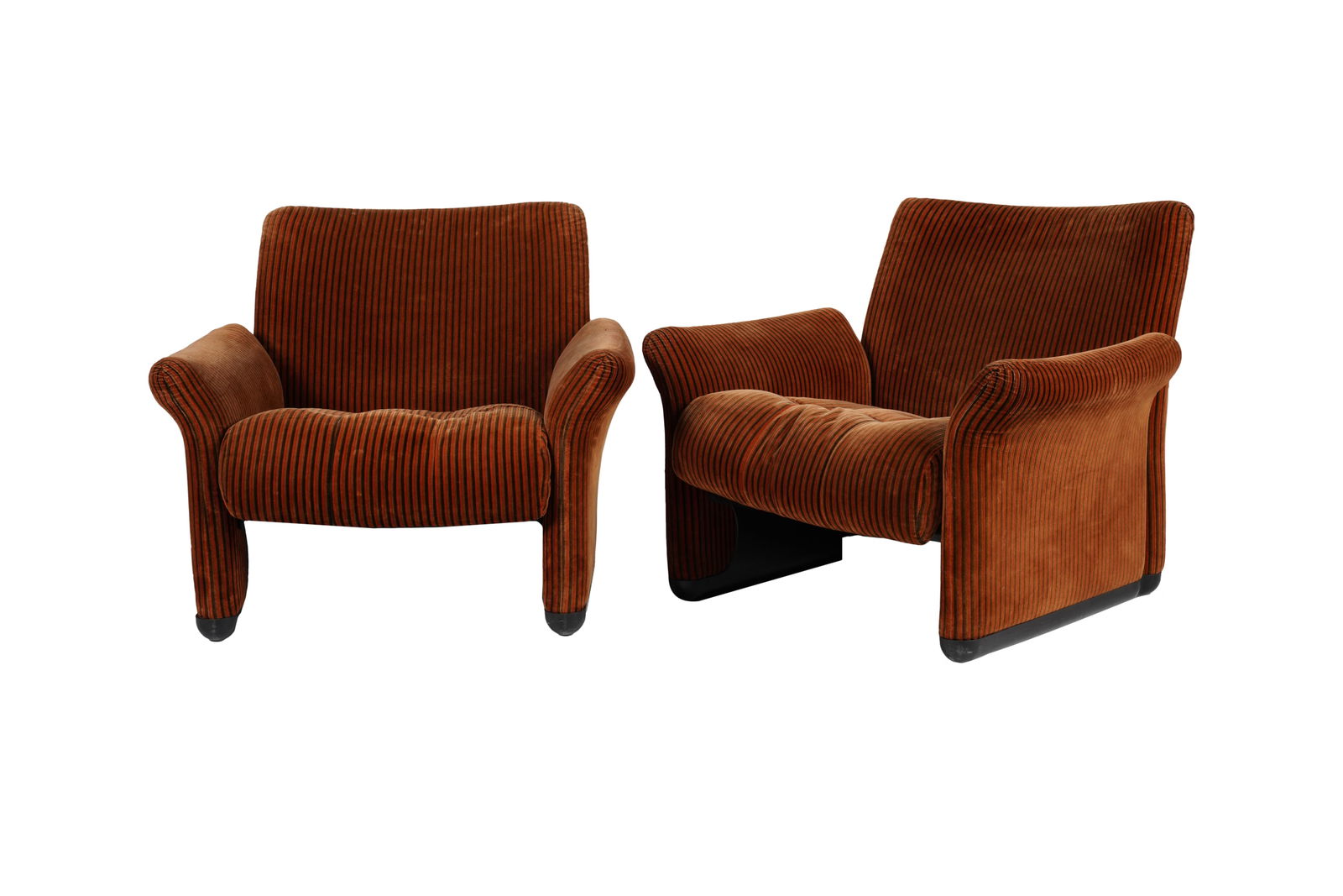 Vico Magistretti for C&B Italia: Pair of Caledonia Armchairs (1 of 10)