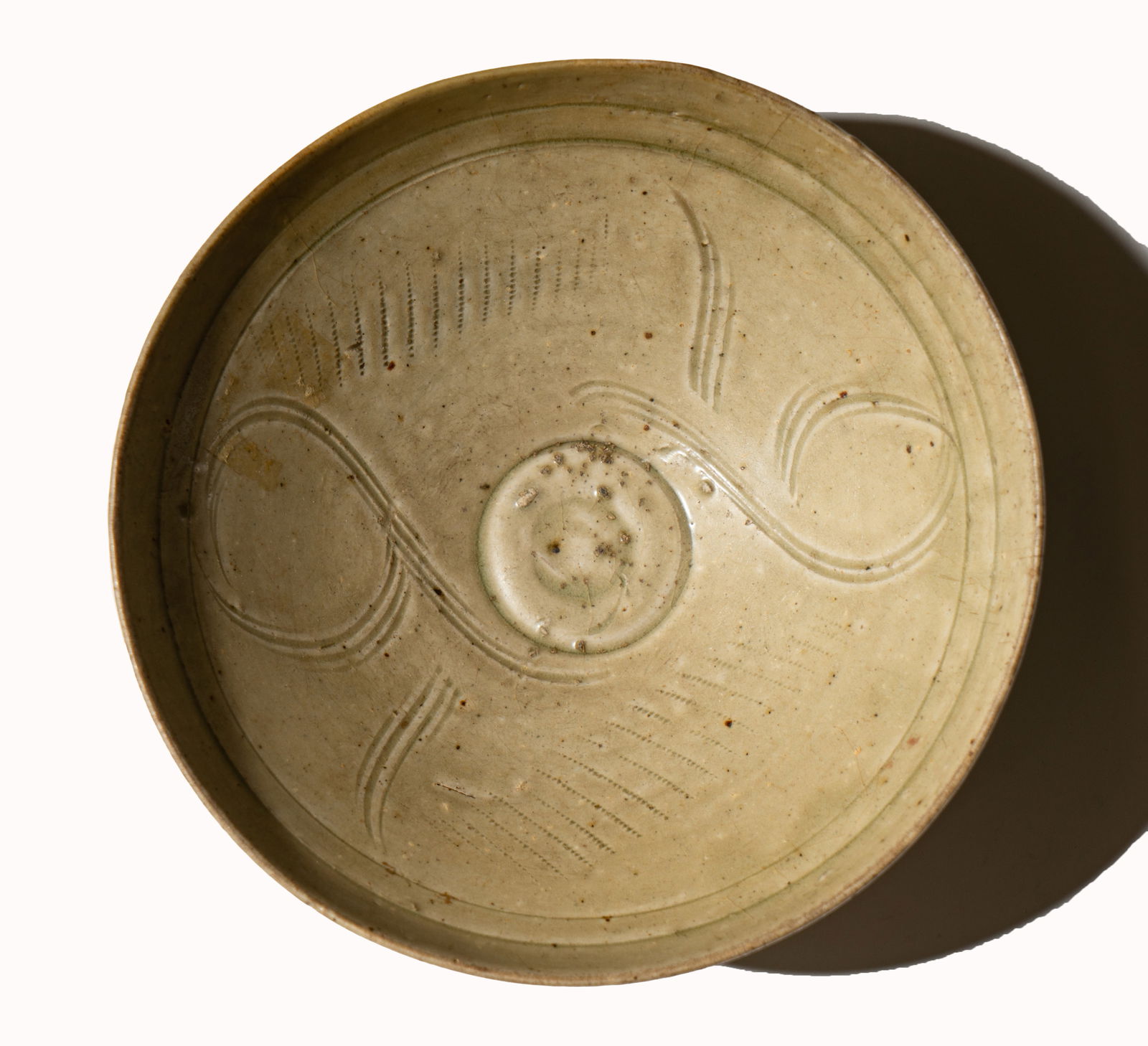 A Chinese Green-Glazed Ceramic Bowl (1 of 14)