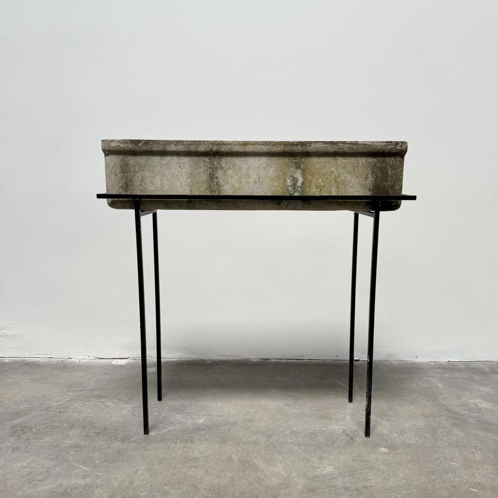 Willy Guhl for Eternit: Planter with Iron Stand (1 of 11)