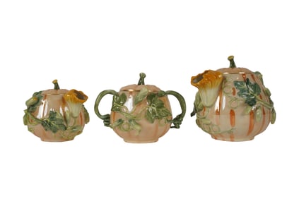 A Vista Alegre Porcelain Tea Service