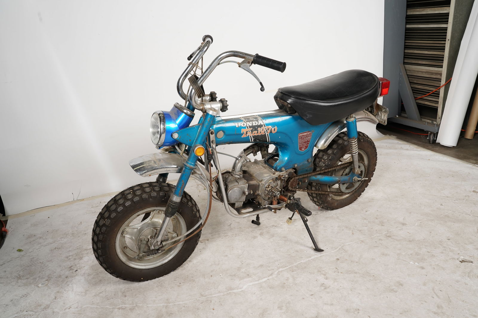 A Honda Trail 70 Motorcycle (1 of 18)