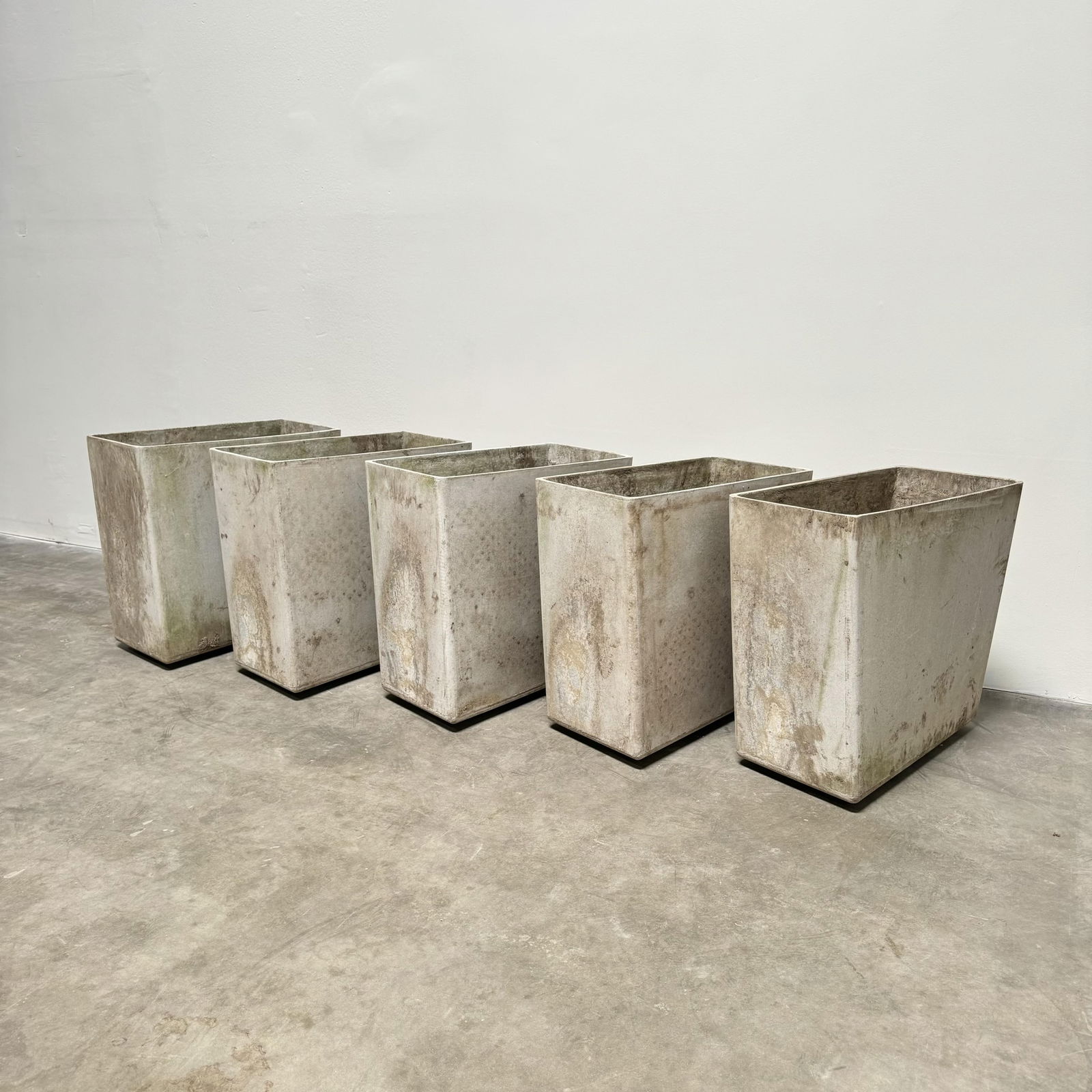 Willy Guhl: Set of Five Planters (1 of 13)