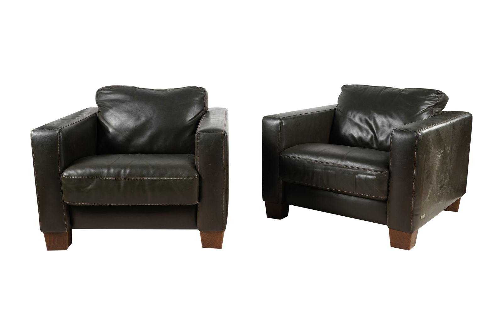 A Pair of Sofitalia Brown Leather Club Chairs (1 of 8)