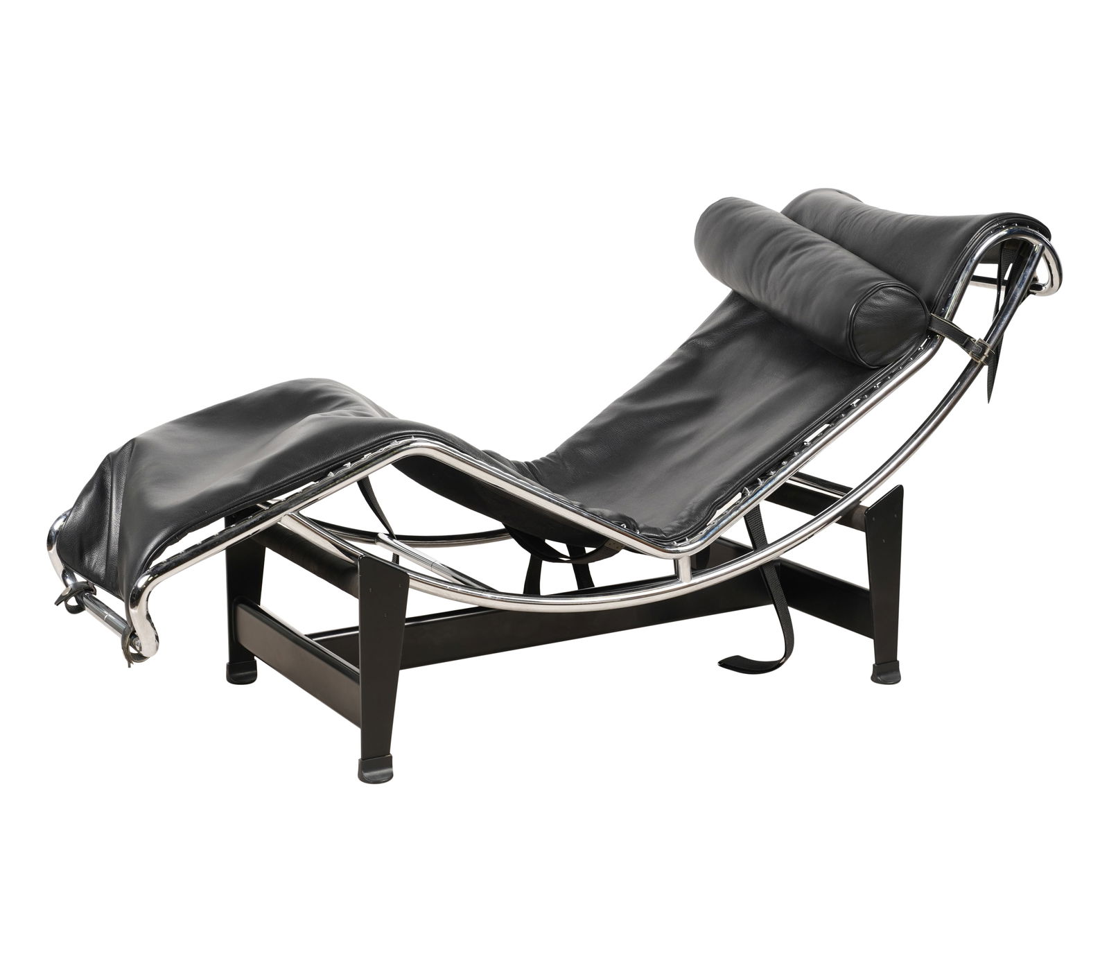 Le Corbusier / Cassina: LC4 Chaise Lounge (1 of 11)
