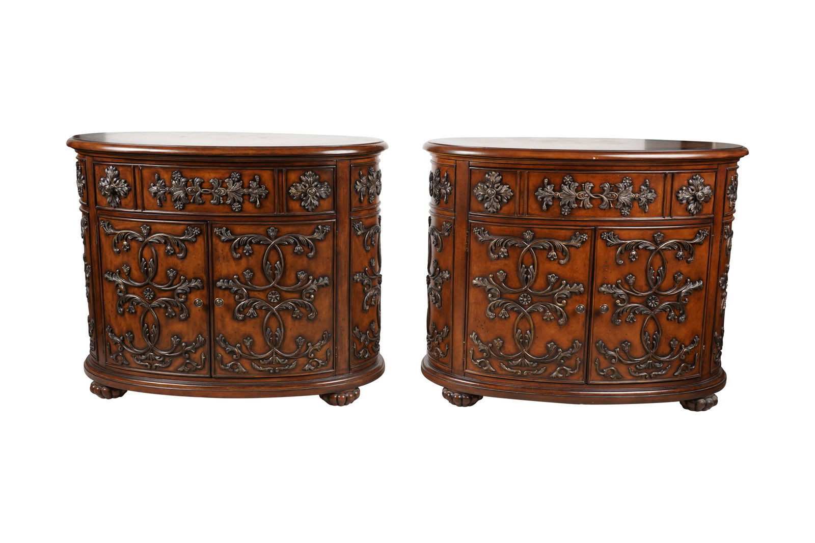 A Pair of Oval Bedside Cabinets / Nightstands (1 of 11)