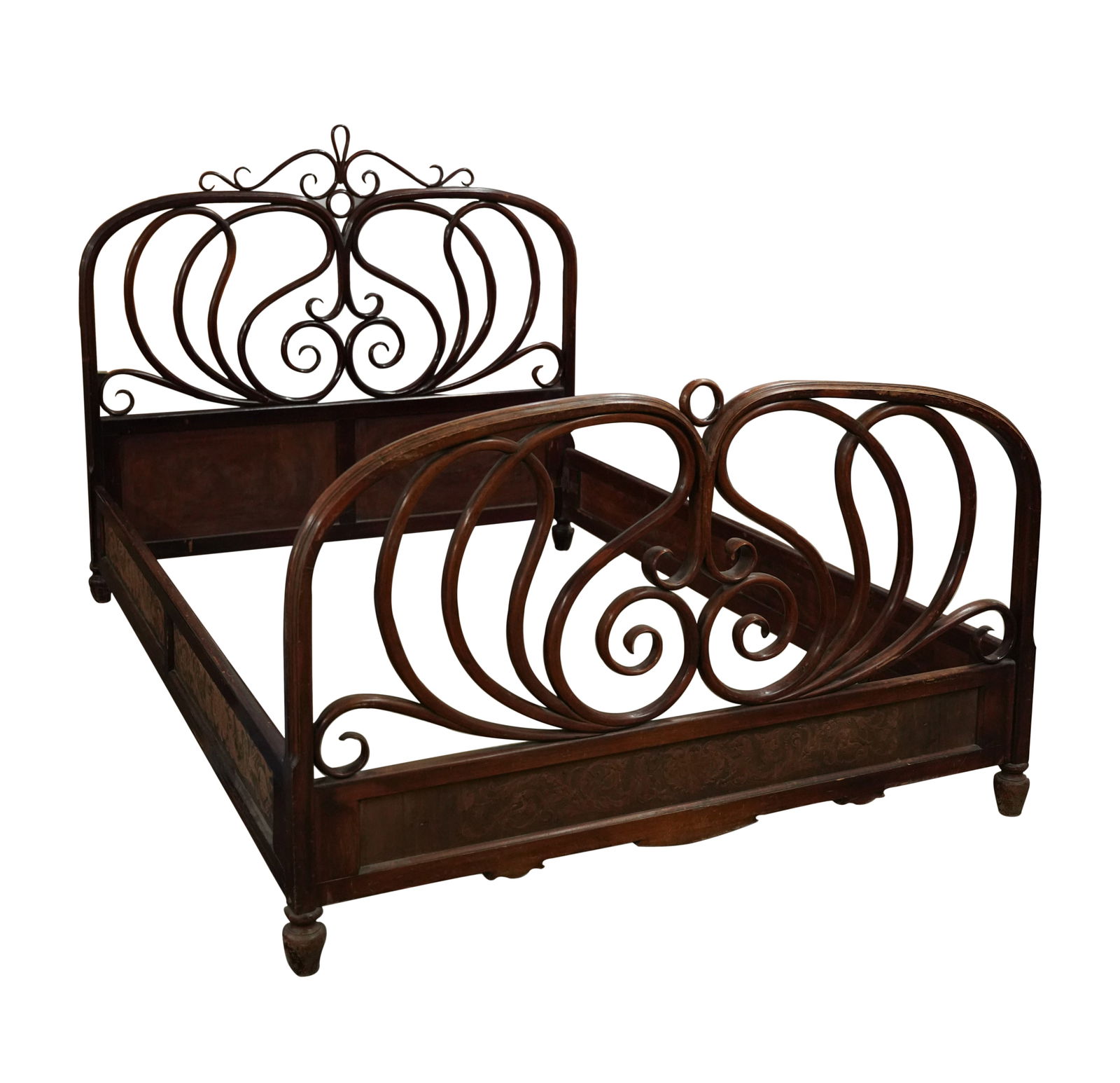 An Austrian Art Nouveau Bentwood Bed Frame (1 of 10)
