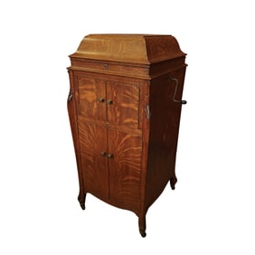 A RCA Victor VV-XIV "Victrola the Fourteenth" Walnut Victrola