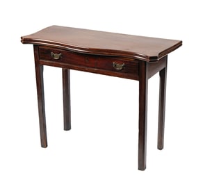 A Georgian Mahogany Gateleg Table