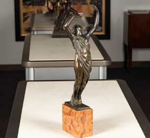 Martinelli: Bronze Figure of a Woman