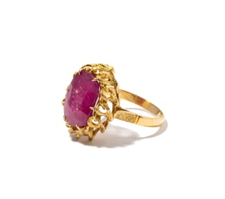 18 Karat Yellow Gold Ruby Ring