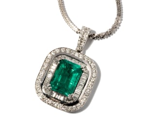 18 Karat White Gold, Diamond and Emerald Pendant Necklace