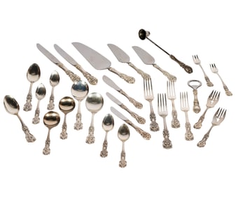 A Reed and Barton Francis 1st Sterling Flatware Service for Eight