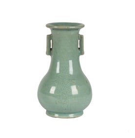 A Korean Incised Crackleware Vase