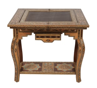 An Inlaid Flip-Top Backgammon Table