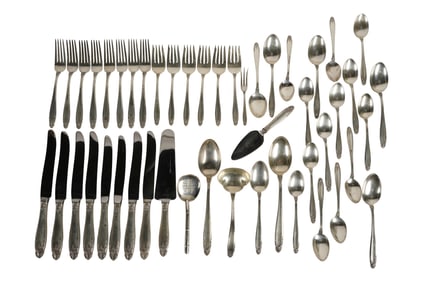 An American Sterling Flatware Service