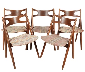 Hans Wegner: FIve Sawbuck Side Chairs Model CH29
