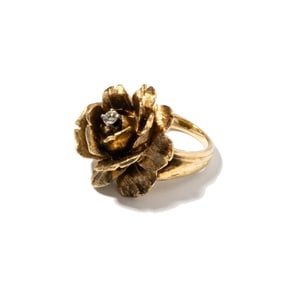 Janis Paige: 14 Karat Yellow Gold Diamond Rose Ring