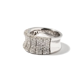 Janis Paige: 18 Karat White Gold Diamond Pave Band