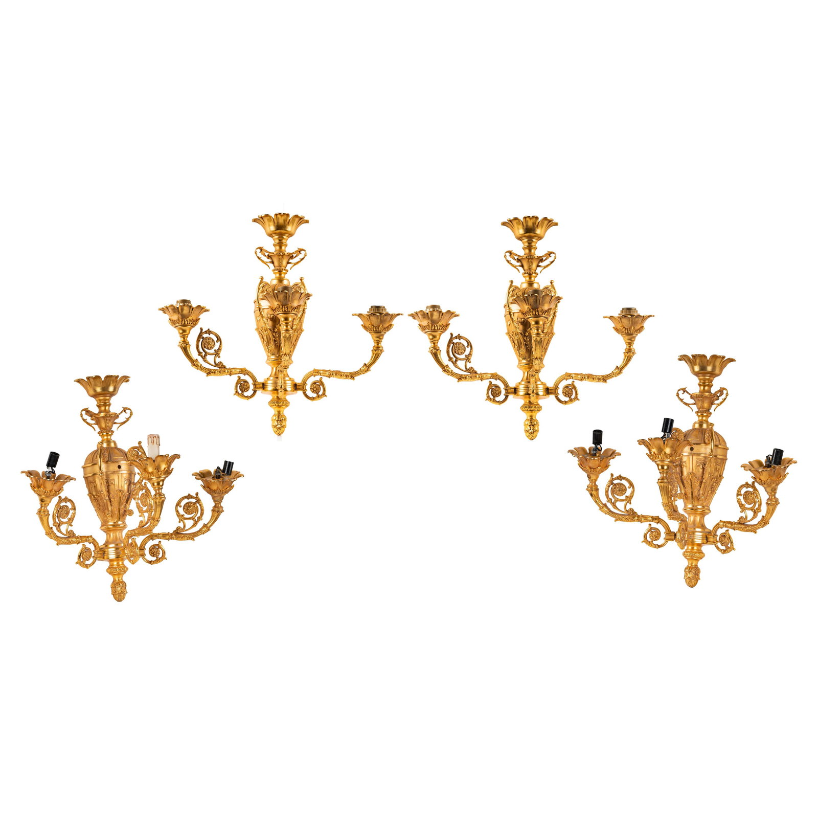 A Set of Four Baroque-Style Gilt Metal Sconces (1 of 20)