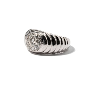 18 Karat White Gold and Diamond Ring