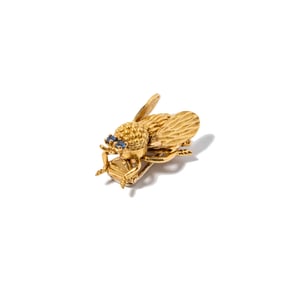 French 18 Karat Yellow Gold and Sapphire Bee Brooch