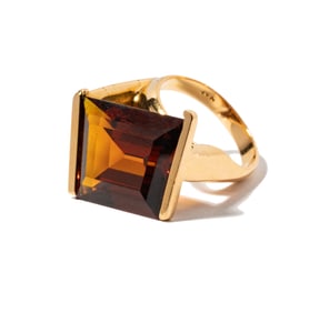 14 Karat Yellow Gold and Fancy Orange-Brown Sapphire Ring