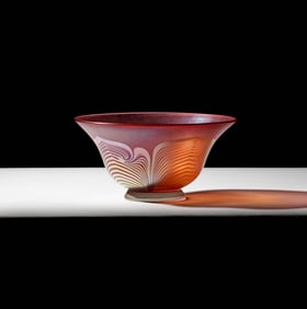 Steven Correia: Irridescent Art Glass Bowl