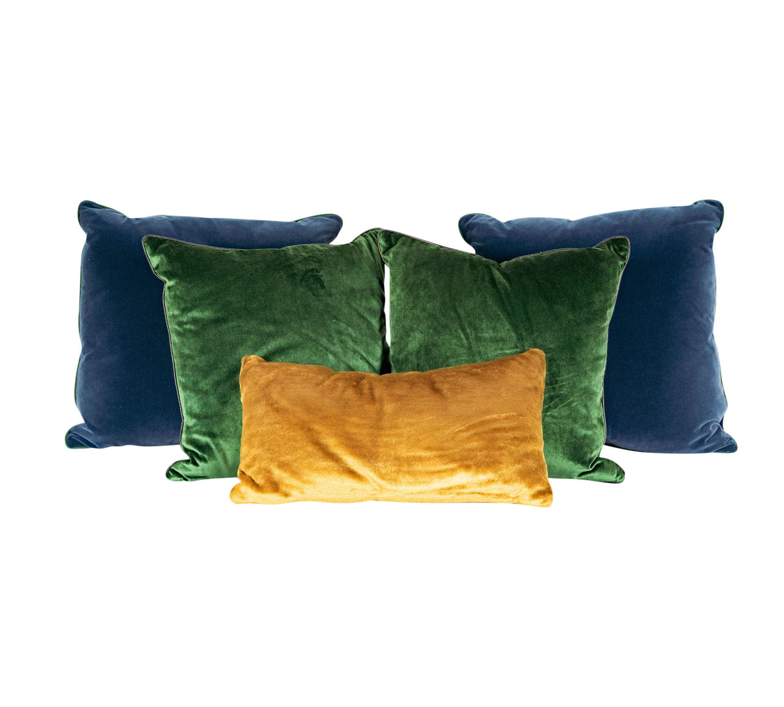 A Group of Throw Pillows (1 of 9)