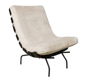 A Scala Luxury Costela Lounge Chair