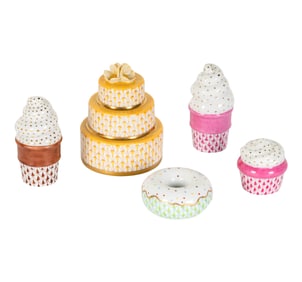 Five Herend Fishnet Porcelain Dessert Ornaments