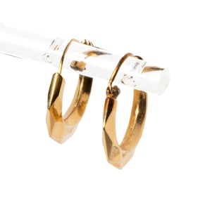 14-KARAT YELLOW GOLD FACETED HOOP EARRINGS