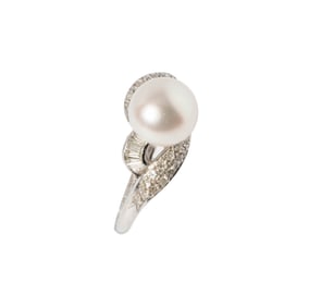 PLATINUM PEARL DIAMOND RING