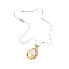 14-KARAT GOLD MABE PEARL AND DIAMOND HEART NECKLACE