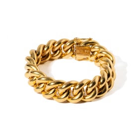 18-KARAT YELLOW GOLD CURB-LINK BRACELET