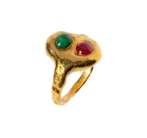 22 KARAT YELLOW GOLD EMERALD AND RUBY RING