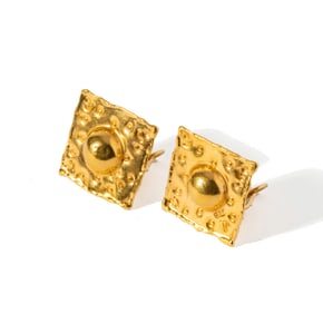 PAIR OF JEAN MAHIE 22 KARAT YELLOW GOLD EARRINGS