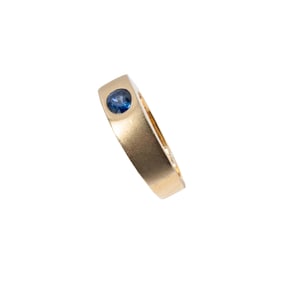 14 Karat Yellow Gold and Sapphire Ring