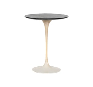 Eero Saarinen: Tulip Side Table